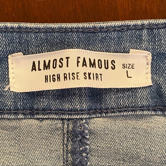Almost Famous Button Front High Rise Denim Mini - Picture 5 of 7